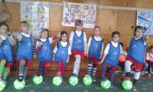 Prin fotbal să creștem sănătoși Prin fotbal să creștem sănătoși