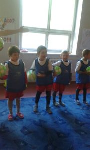 Prin fotbal să creștem sănătoși Prin fotbal să creștem sănătoși