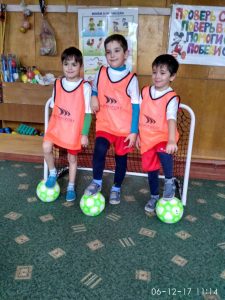 Prin fotbal să creștem sănătoși Prin fotbal să creștem sănătoși