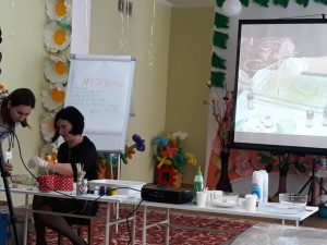 Serviciul de Asistență Psihopedagogică din mun. Bălți în parteneriat cu Instituția de Educație Timpurie nr.43 „Zâmbetul” a organizat și desfășurat seminarul metodico-practic pentru cadrele didactice de sprijin din IET cu genericul „Dezvoltarea motricității fine la copiii cu Cerințe Educaționale Speciale prin art-terapie”. Serviciul de Asistență Psihopedagogică din mun. Bălți în parteneriat cu Instituția de Educație Timpurie nr.43 „Zâmbetul” a organizat și desfășurat seminarul metodico-practic pentru cadrele didactice de sprijin din IET cu genericul „Dezvoltarea motricității fine la copiii cu Cerințe Educaționale Speciale prin art-terapie”.
