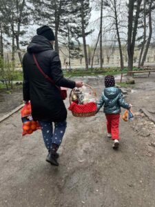 Fundația Premier Energy, în parteneriat cu doamna Adamciuc Ludmila și ghidarea Serviciului asistență psihopedagogică, mun. Bălți au contribuit cu daruri de sărbători pentru 26 copii cu dizabilități Fundația Premier Energy, în parteneriat cu doamna Adamciuc Ludmila și ghidarea Serviciului asistență psihopedagogică, mun. Bălți au contribuit cu daruri de sărbători pentru 26 copii cu dizabilități
