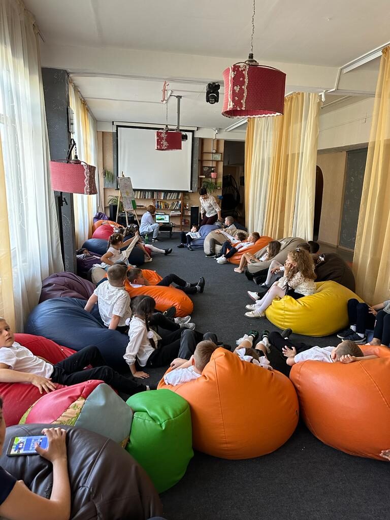 Clubul copiilor: ABC-ul  inteligenței emoționale Clubul copiilor: ABC-ul  inteligenței emoționale