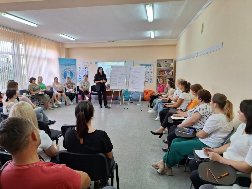 Clubul părinților: Valorificarea parentingului pozitiv în incluziunea socio-educațională a copiilor la debutul școlar Clubul părinților: Valorificarea parentingului pozitiv în incluziunea socio-educațională a copiilor la debutul școlar