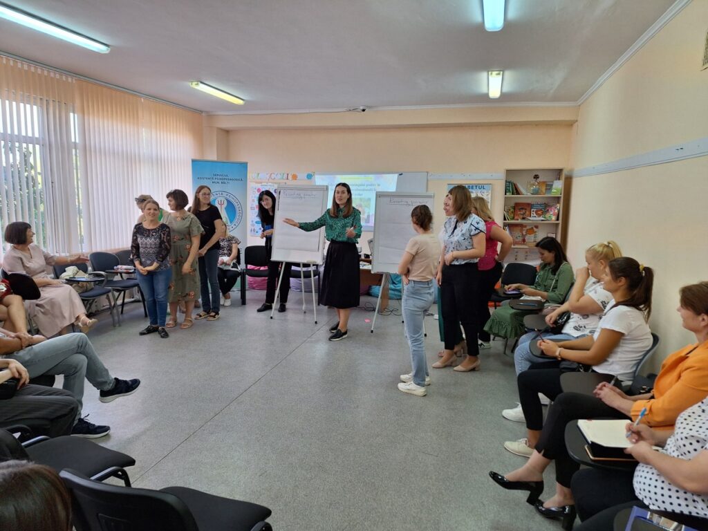 Clubul părinților: Valorificarea parentingului pozitiv în incluziunea socio-educațională a copiilor la debutul școlar Clubul părinților: Valorificarea parentingului pozitiv în incluziunea socio-educațională a copiilor la debutul școlar