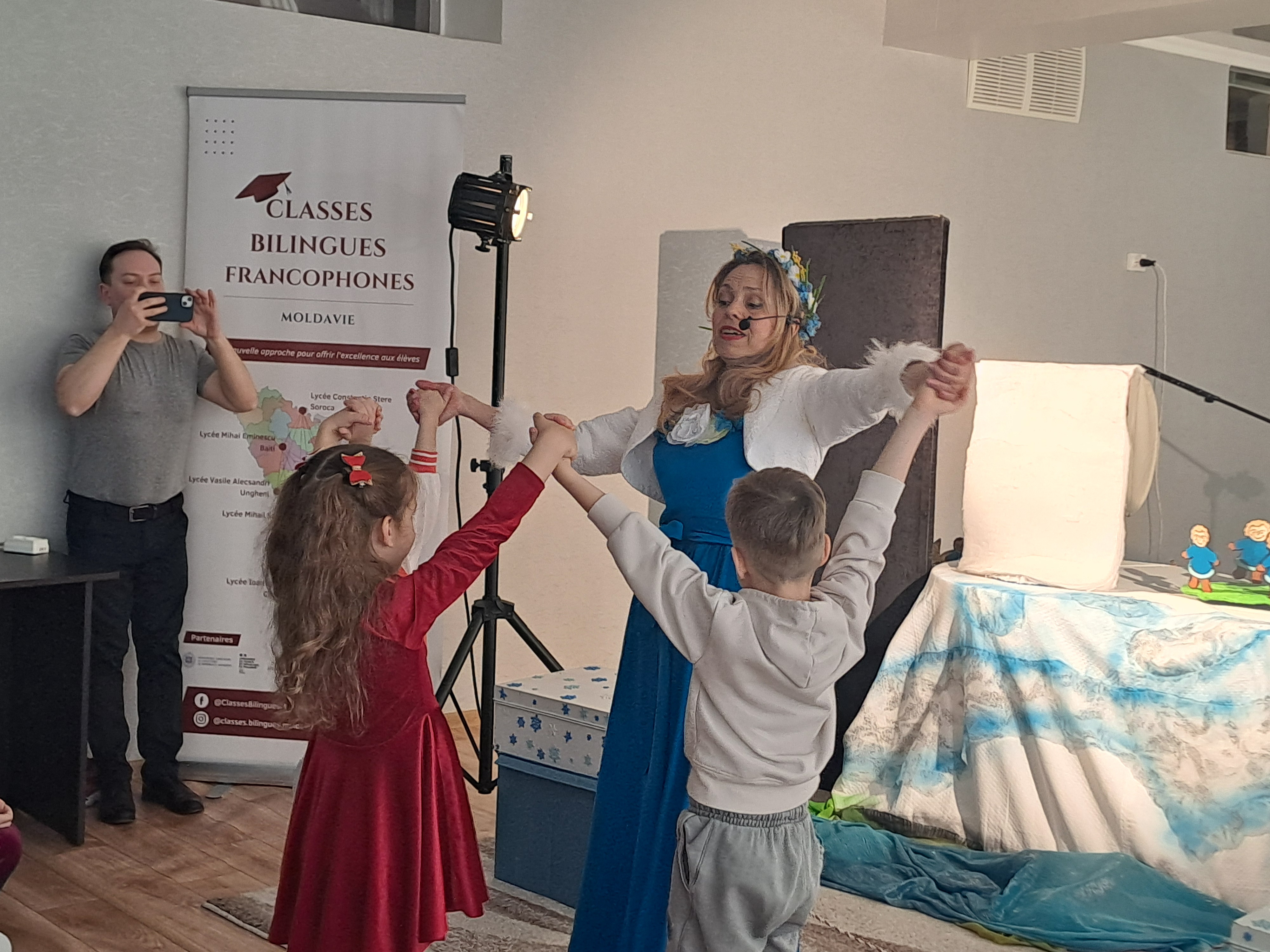 spectacol special pentru copii în limba franceză ” Legenda Mărțișorului” organizat la Instituția de Educație Timpurie nr. 10 ” Miorița” spectacol special pentru copii în limba franceză ” Legenda Mărțișorului” organizat la Instituția de Educație Timpurie nr. 10 ” Miorița”