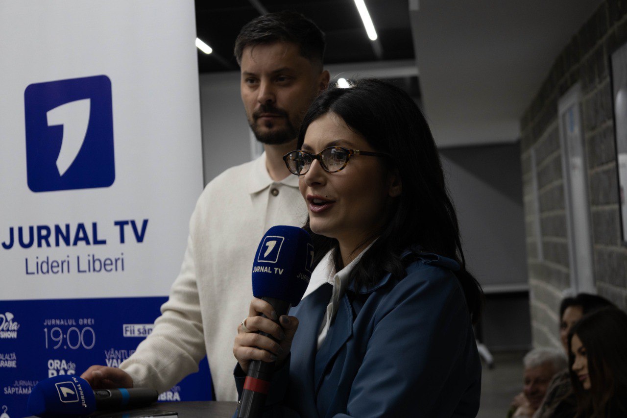 Întâlnire inspirațională cu reprezentanții Jurnal TV la Centrul de Resurse pentru Adolescenți și Tineret Bălți. Întâlnire inspirațională cu reprezentanții Jurnal TV la Centrul de Resurse pentru Adolescenți și Tineret Bălți.