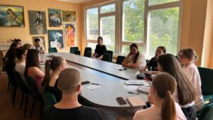 Sala de Conferințe a Centrului de Resurse pentru Adolescenți și Tineret Bălți. Sala de Conferințe a Centrului de Resurse pentru Adolescenți și Tineret Bălți.