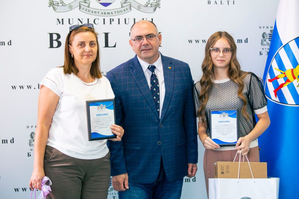 Excelența în educație: 11 liceeni din Bălți au obținut media 10 la BAC – 2025 Excelența în educație: 11 liceeni din Bălți au obținut media 10 la BAC – 2025
