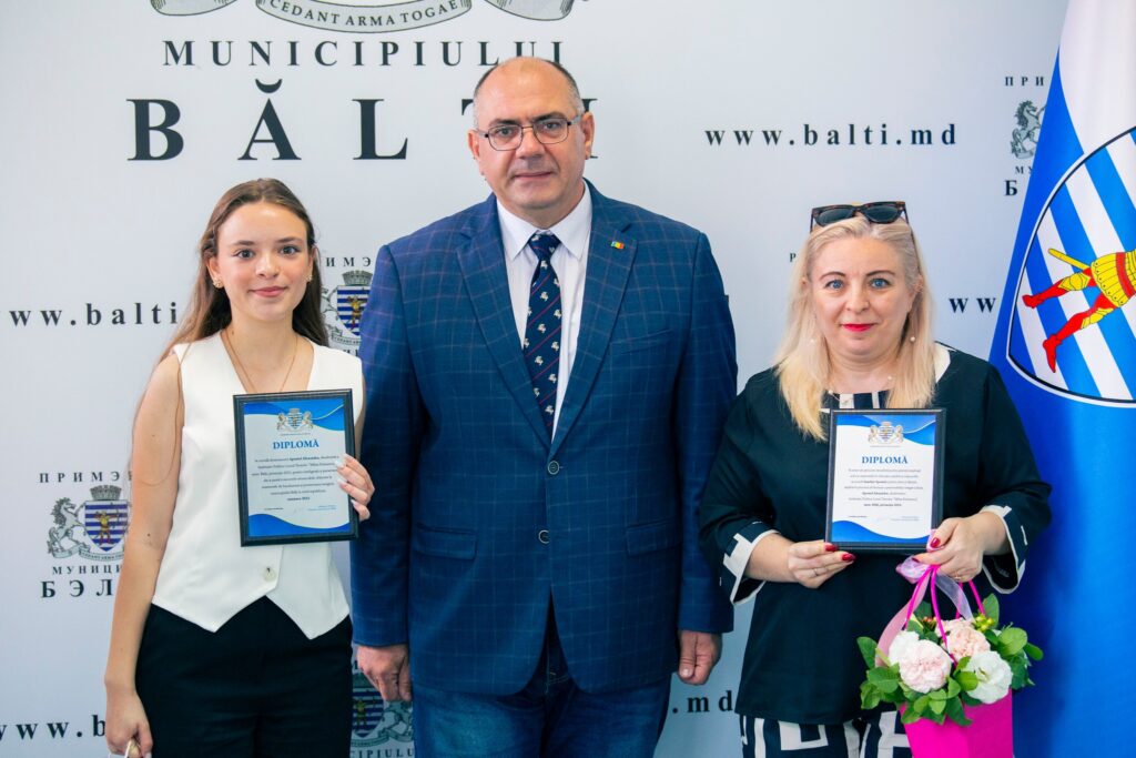 Excelența în educație: 11 liceeni din Bălți au obținut media 10 la BAC – 2025 Excelența în educație: 11 liceeni din Bălți au obținut media 10 la BAC – 2025
