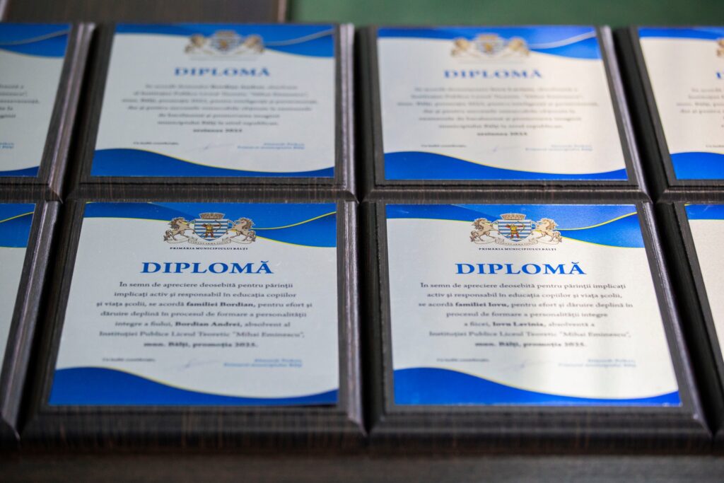Excelența în educație: 11 liceeni din Bălți au obținut media 10 la BAC – 2025 Excelența în educație: 11 liceeni din Bălți au obținut media 10 la BAC – 2025