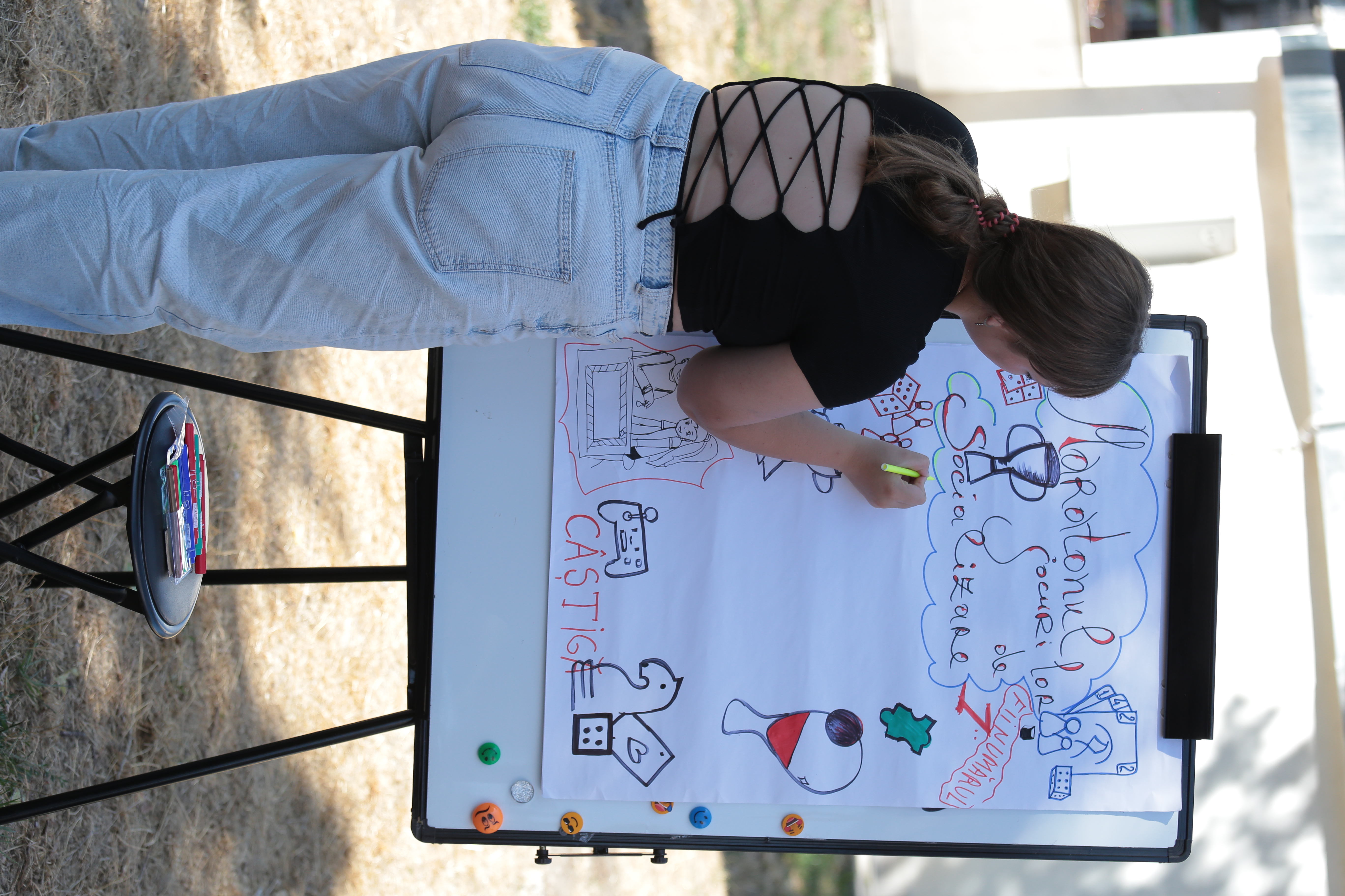 Ziua Internațională a Tineretului sărbătorită la Bălți printr-un festival de idei, culoare și energie Ziua Internațională a Tineretului sărbătorită la Bălți printr-un festival de idei, culoare și energie