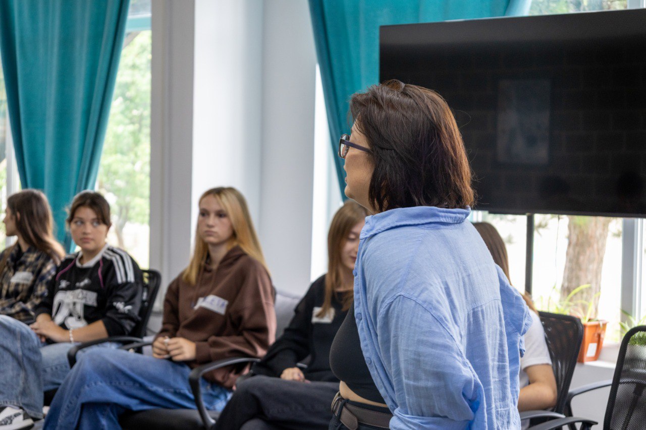 Tinerii din nordul Moldovei învață să schimbe comunitățile prin storytelling Tinerii din nordul Moldovei învață să schimbe comunitățile prin storytelling
