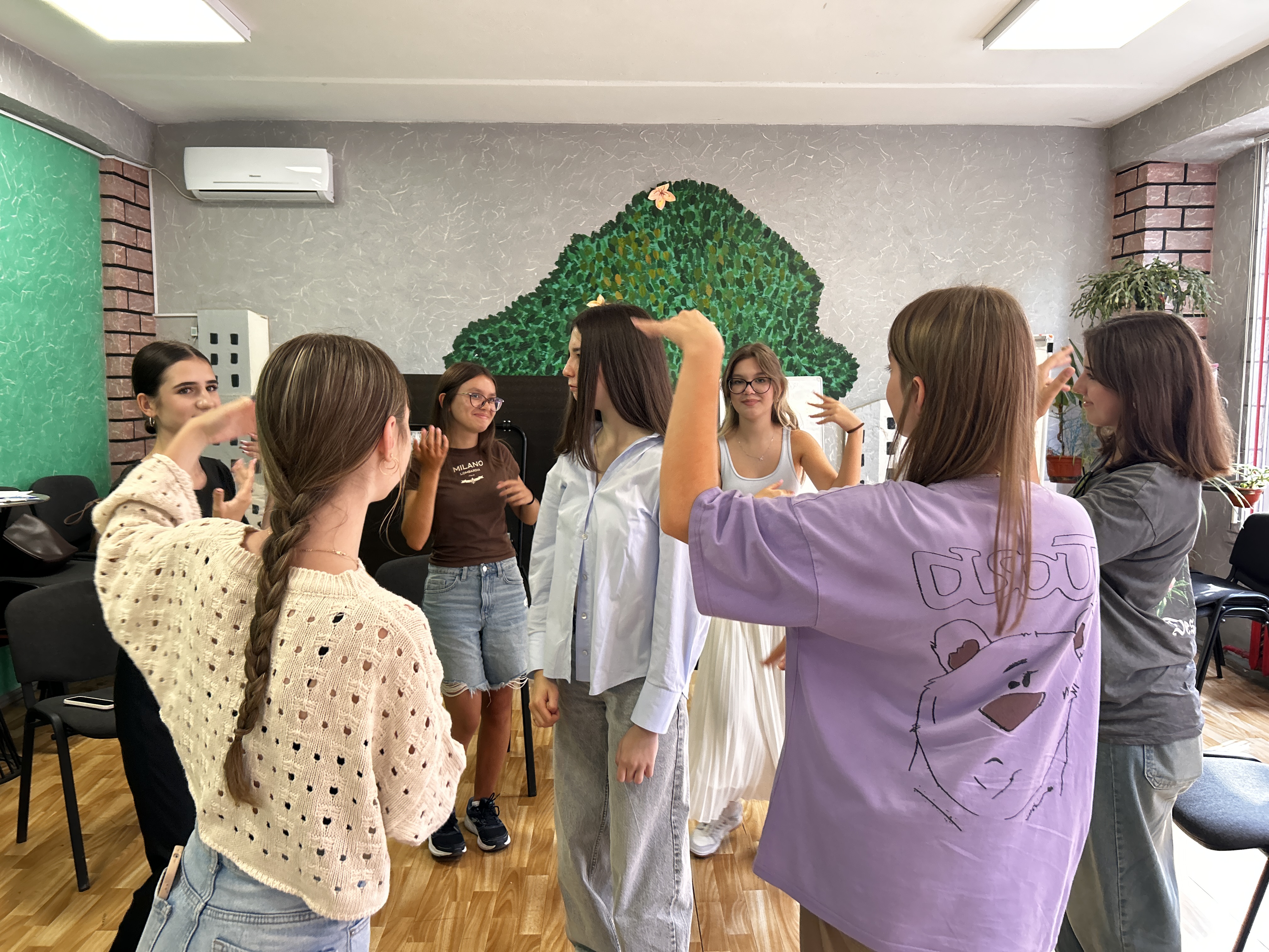 Tinerii CRAT în acțiune Tinerii CRAT în acțiune