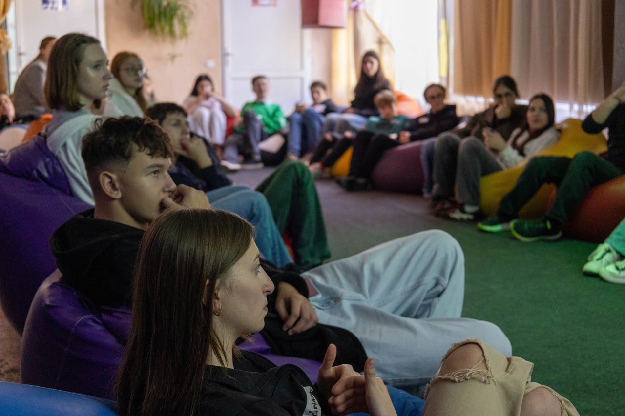 Schimb de experiențe între tineri din Bălți, Hîncești și Trușeni la CRAT Bălți